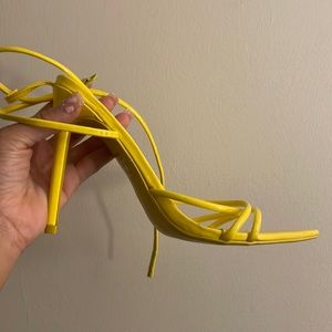 Yellow Cape Robbin Heels